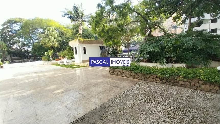 Apartamento em Campo Belo