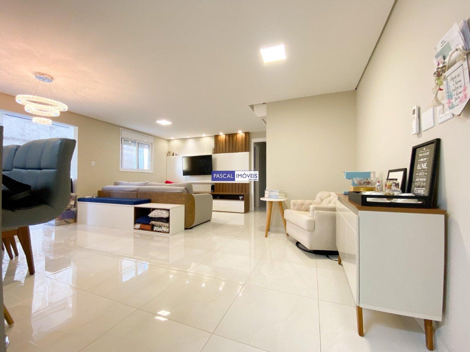 Apartamento em Vila Gumercindo