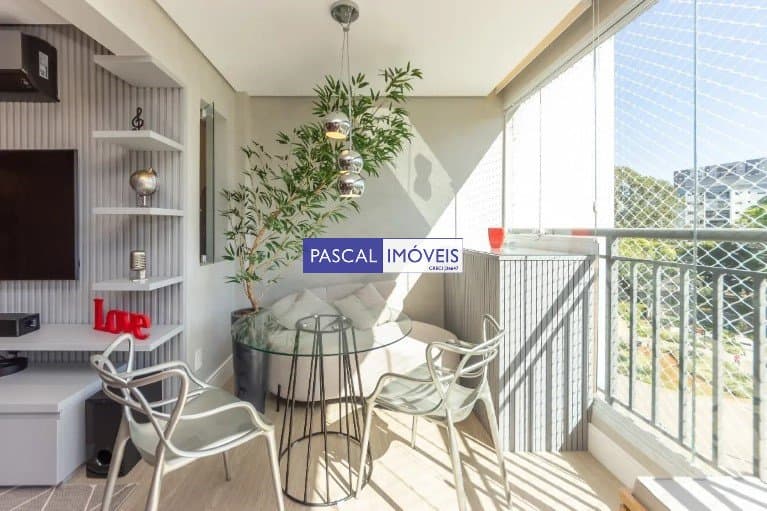 Apartamento em Santo Amaro
