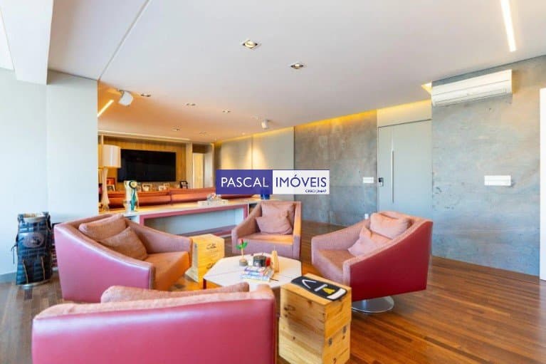 Apartamento em Campo Belo