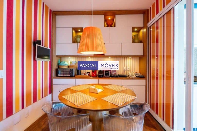 Apartamento em Campo Belo