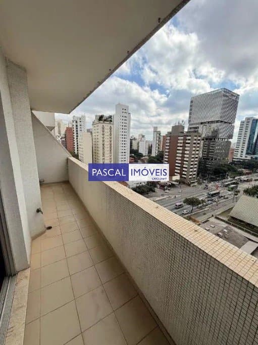 Apartamento em Campo Belo
