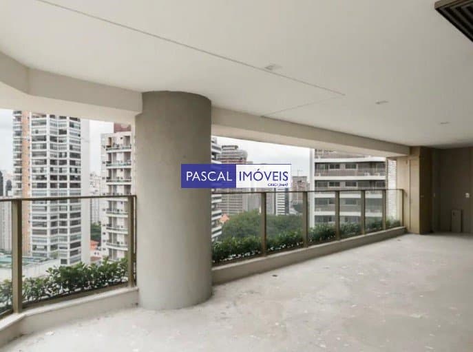 Apartamento em Moema