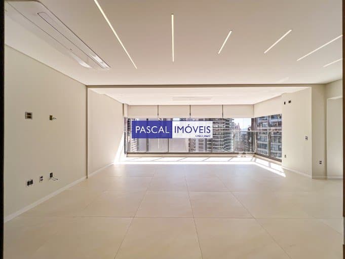 Apartamento em Moema
