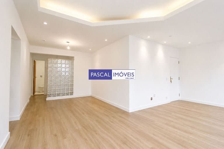 Apartamento em Moema