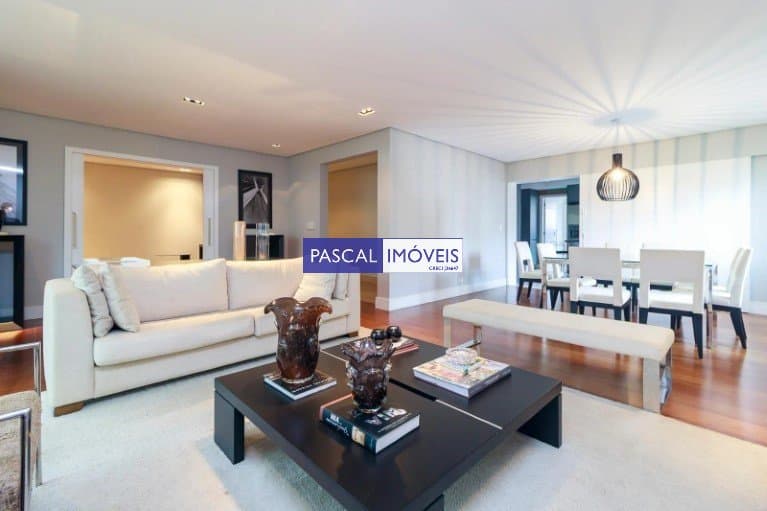 Apartamento em Campo Belo