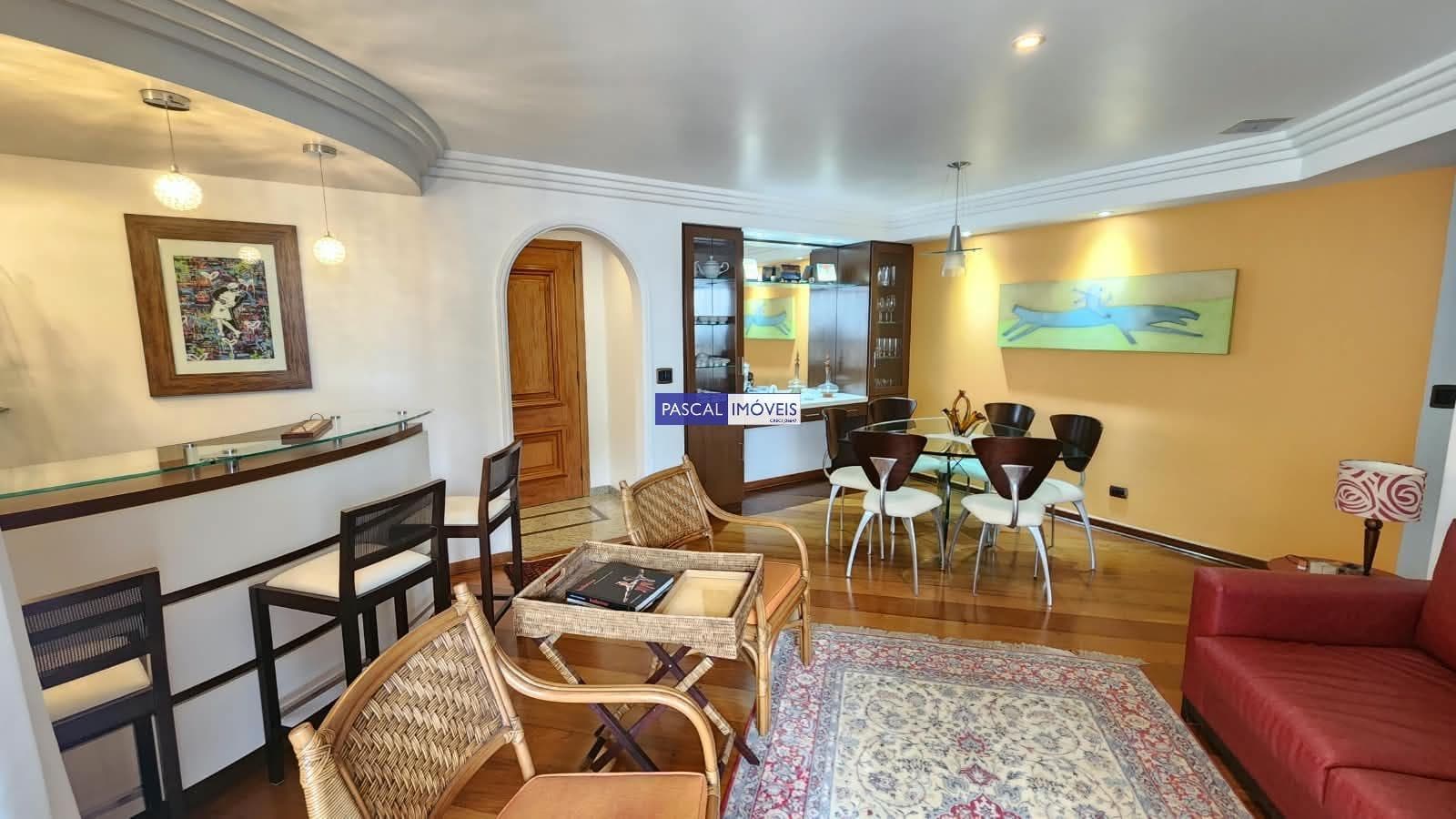 Apartamento em Campo Belo