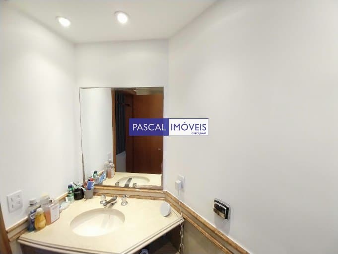 Apartamento em Campo Belo