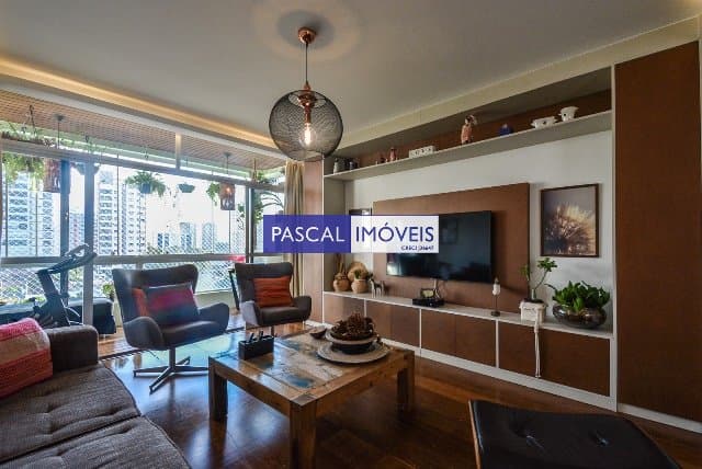 Apartamento em Moema