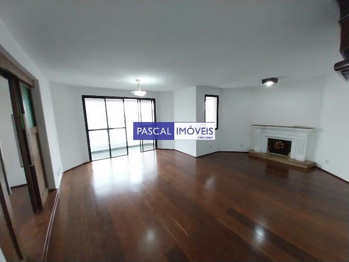 Apartamento em Moema