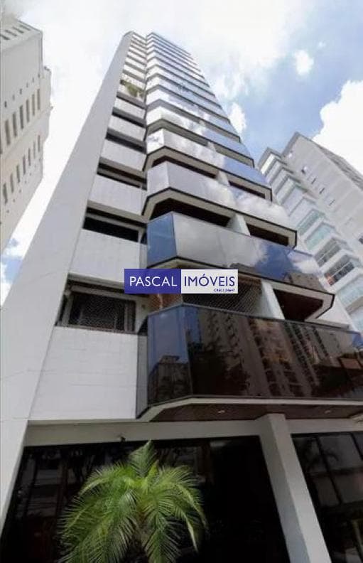 Apartamento em Moema