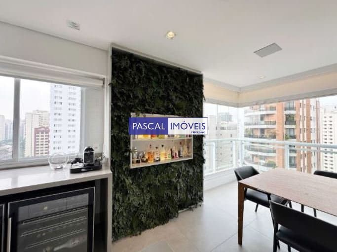 Apartamento em Itaim Bibi