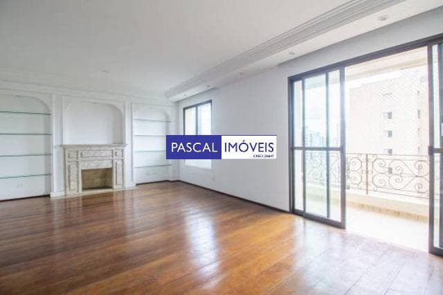 Apartamento em Campo Belo