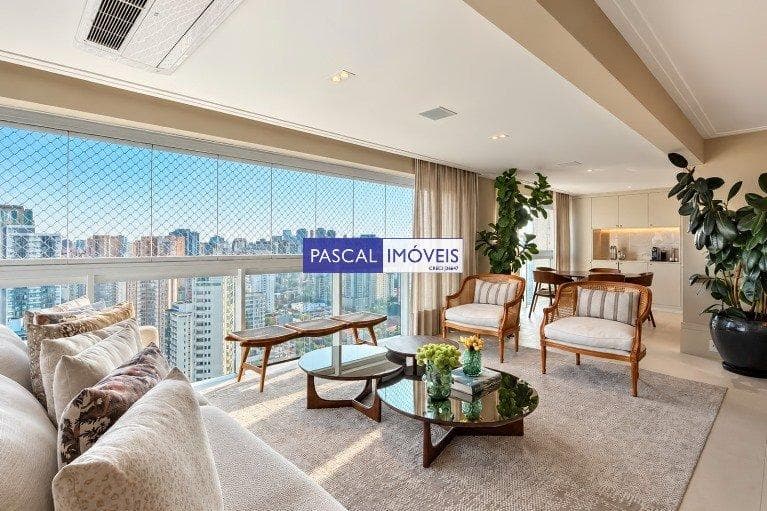 Apartamento em Campo Belo