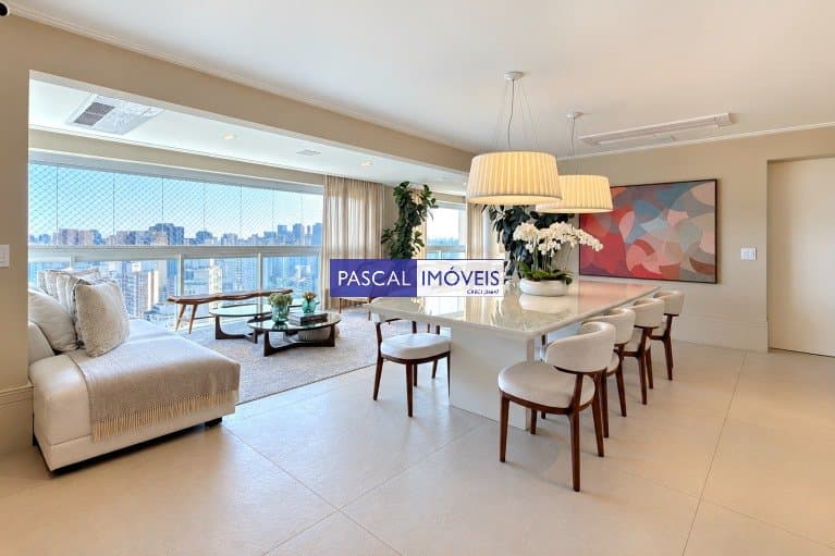 Apartamento em Campo Belo