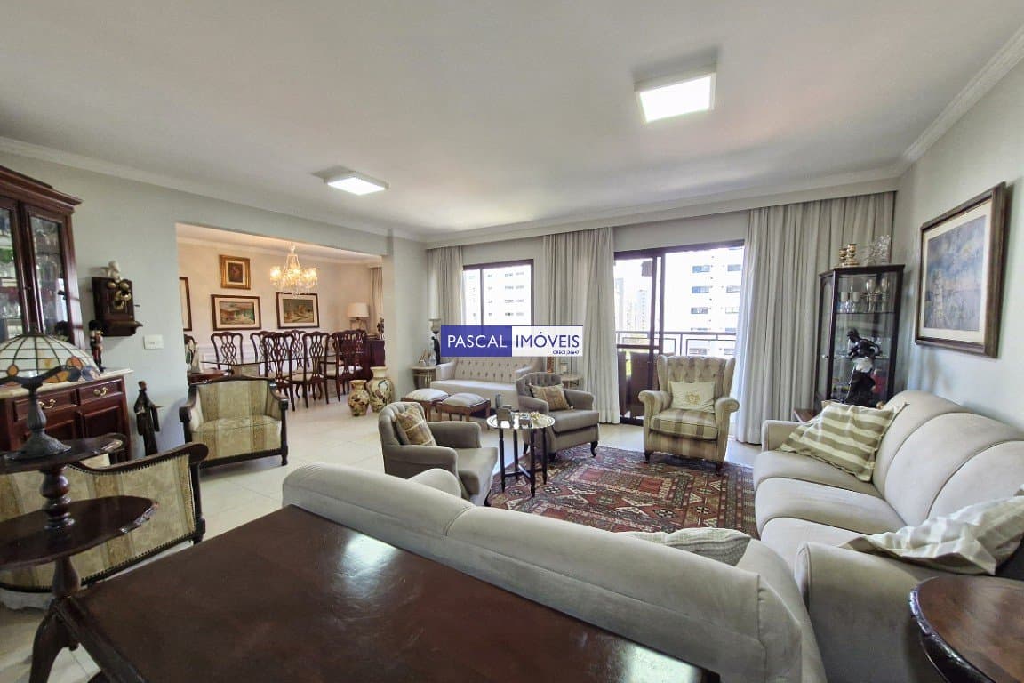 Apartamento em Moema