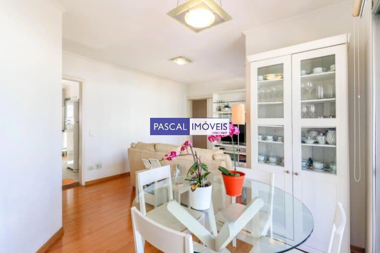 Apartamento em Campo Belo
