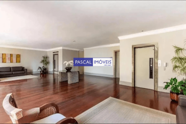 Apartamento em Moema