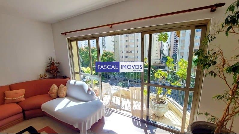Apartamento em Moema