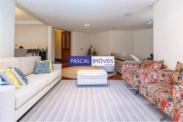 Apartamento em Campo Belo