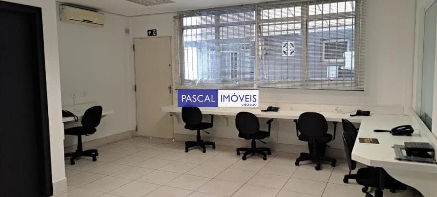 Casa comercial em Campo Belo