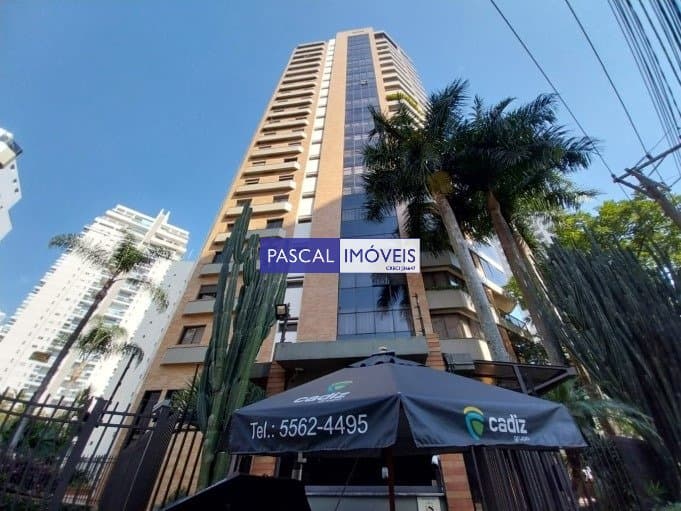 Apartamento em Campo Belo