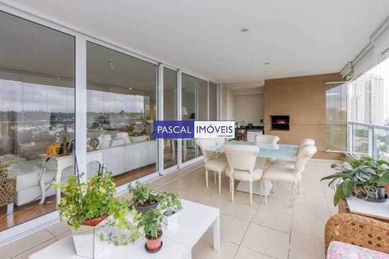 Apartamento em Campo Belo