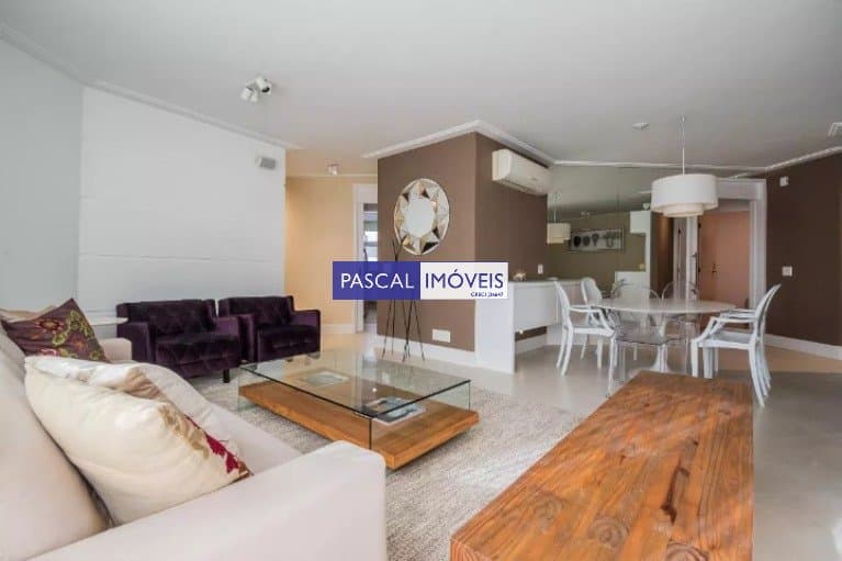 Apartamento em Campo Belo