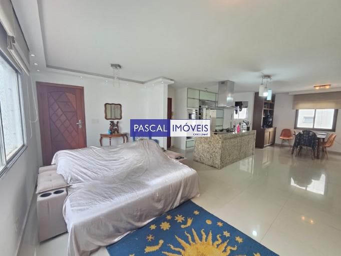 Apartamento em Campo Belo