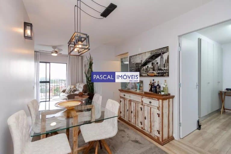 Apartamento em Campo Belo