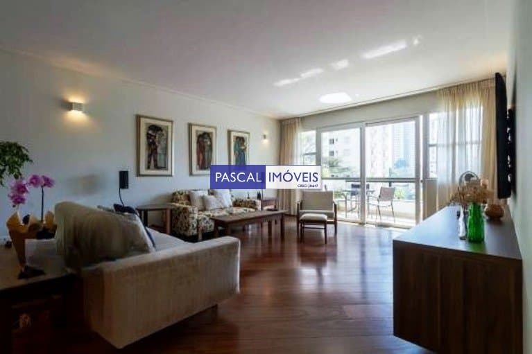 Apartamento em Campo Belo