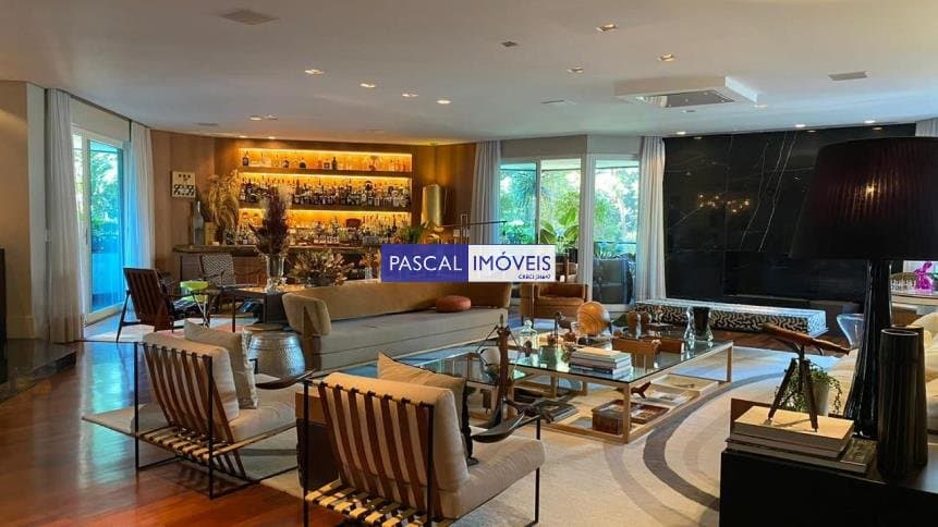 Apartamento em Moema