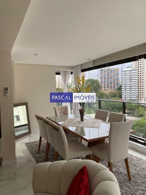 Apartamento em Campo Belo