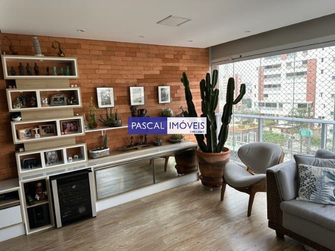 Apartamento em Saúde