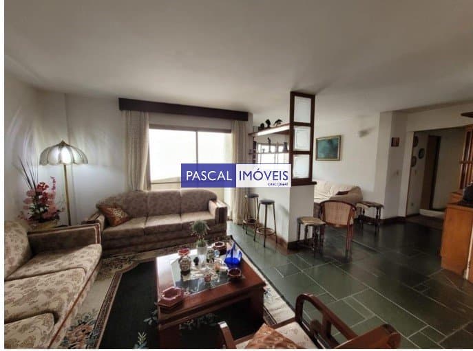 Apartamento em Moema