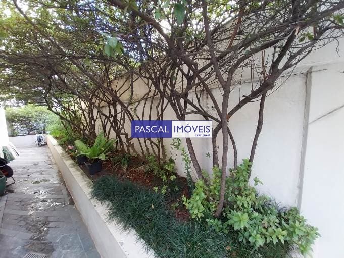 Apartamento em Campo Belo