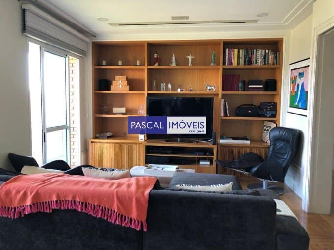 Apartamento em Panamby