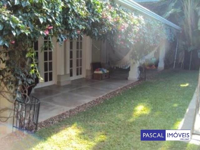 Casa em Condominio em Super Quadra Morumbi
