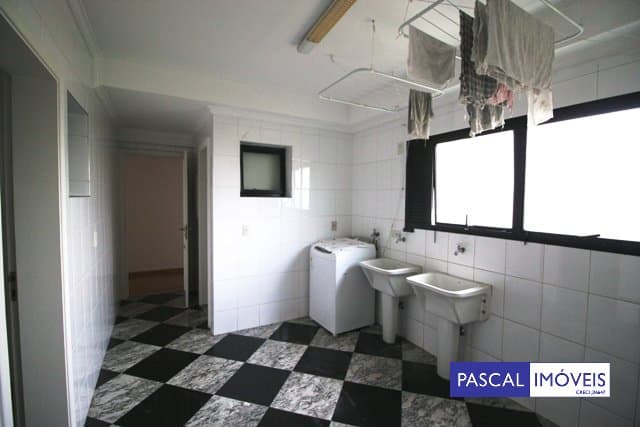 Apartamento em Jardim Marajoara