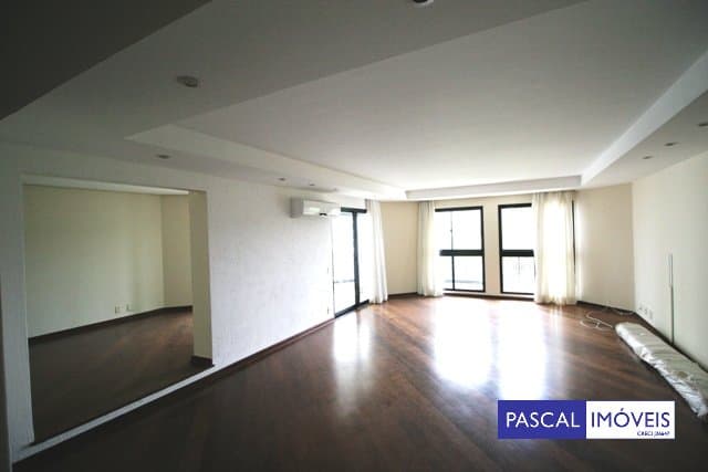 Apartamento em Jardim Marajoara
