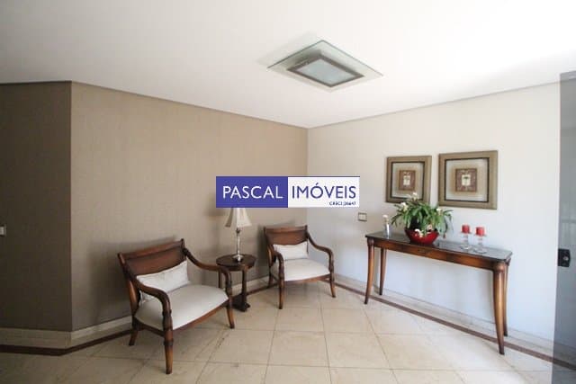 Apartamento em Campo Belo