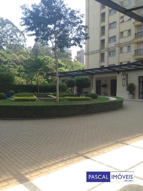 Apartamento em Panamby