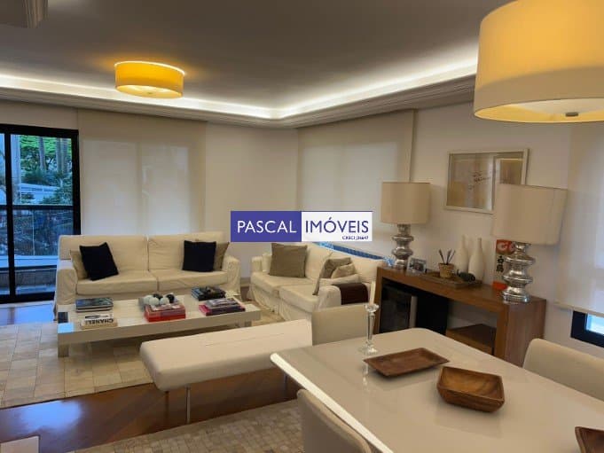 Apartamento em Moema